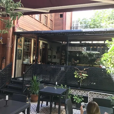 Ferman Hotel-special Category מלון
